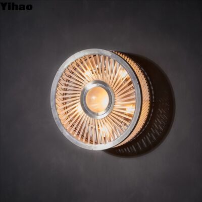 satın al 2700K sıcak beyaz ışık ve özel otel yatak yan aydınlatması için demir gövde ile modern duvar ışığı çevrimiçi üretim