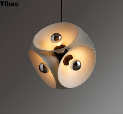 satın al 50000 Saat Kullanım Ömrüne Sahip Pirinç Gövdeli, Yüksekliği Ayarlanabilir Sarkıt Lamba, Modern Lüks Avize İçin çevrimiçi üretim