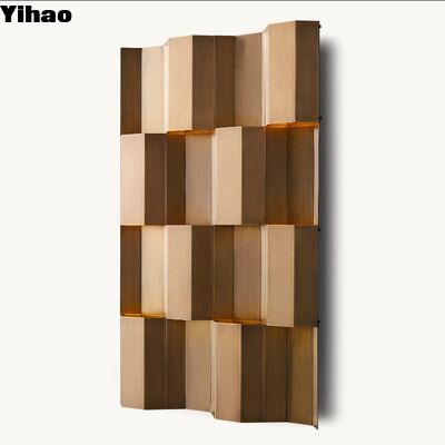 Modern Amerikan Tarzı Bakır Vücut Duvar Lambası İç Dekorasyon için 2700K Sıcak Beyaz Işık